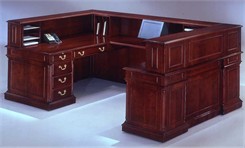 Keswick U-Shaped Reception Desk w/Right Bridge